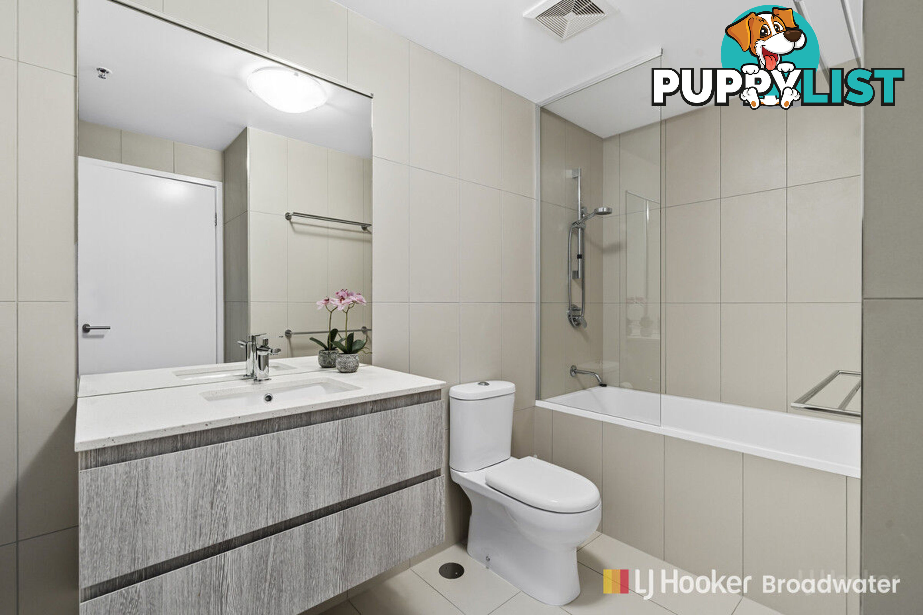 704/378 Marine Parade LABRADOR QLD 4215
