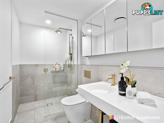 908/372 Marine Parade LABRADOR QLD 4215