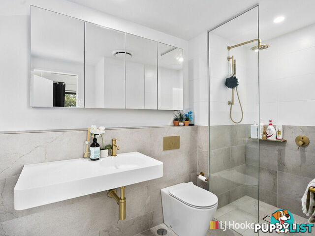 908/372 Marine Parade LABRADOR QLD 4215