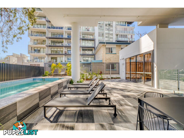 908/372 Marine Parade LABRADOR QLD 4215