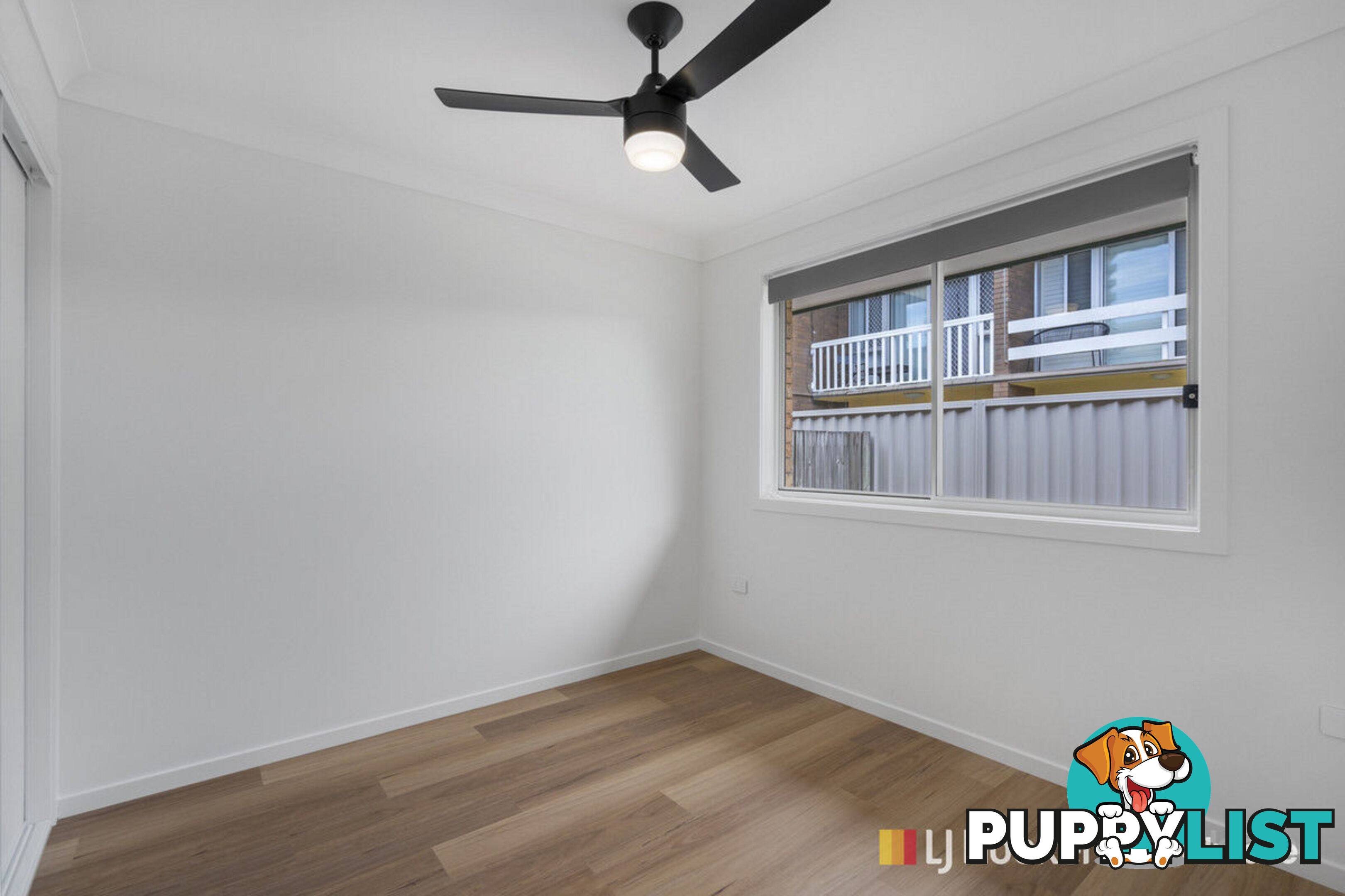 1/12 Central Street LABRADOR QLD 4215