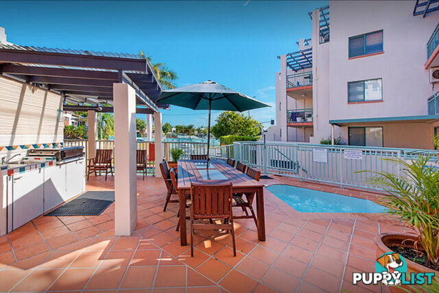 11/7-9 Robert Street LABRADOR QLD 4215