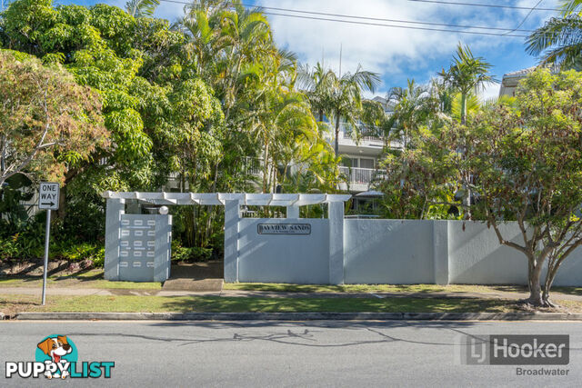 3/4 Madang Crescent RUNAWAY BAY QLD 4216