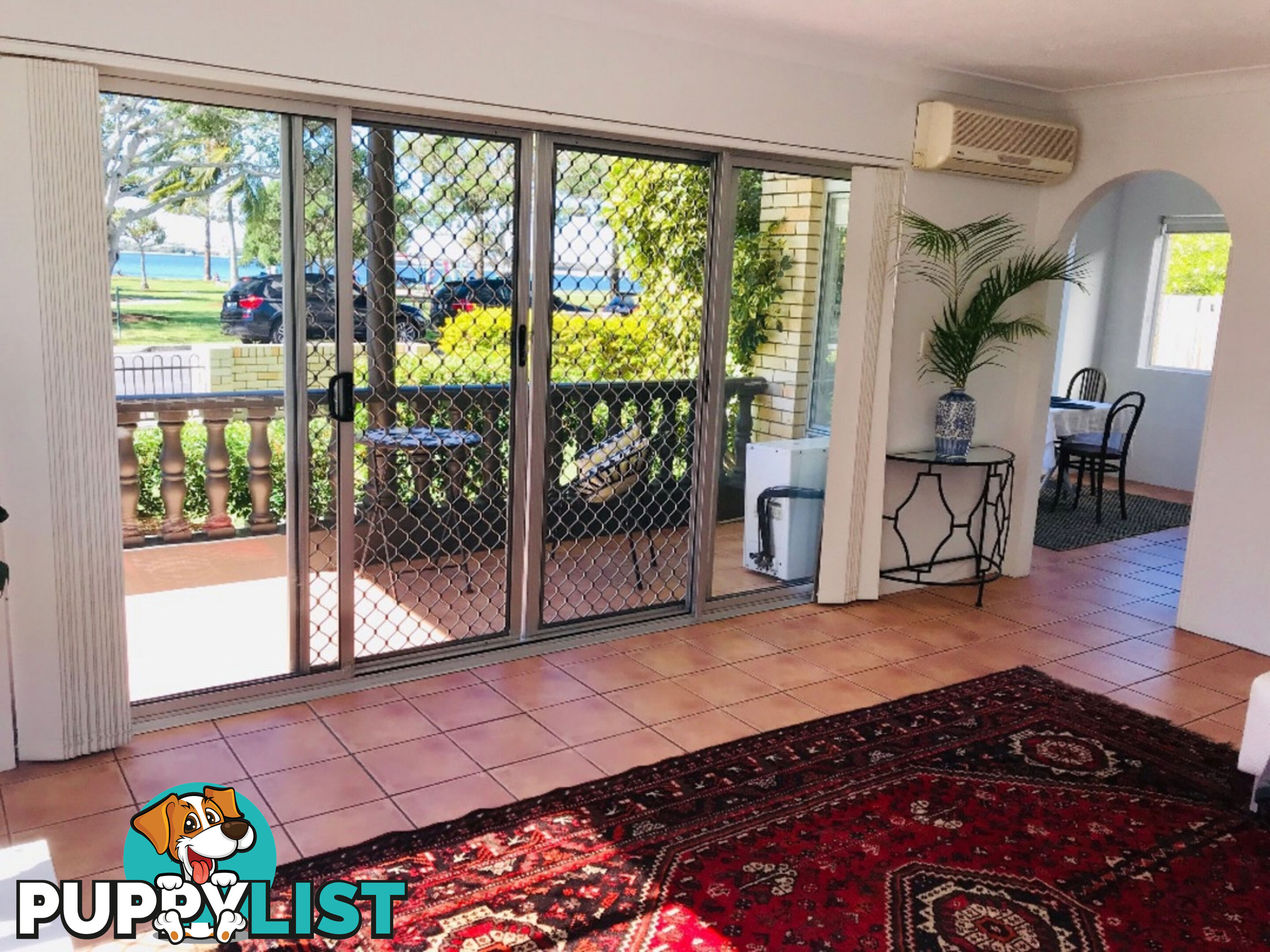 1/216 Marine Parade LABRADOR QLD 4215