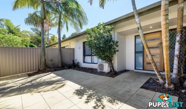 8/71 Olsen Avenue LABRADOR QLD 4215