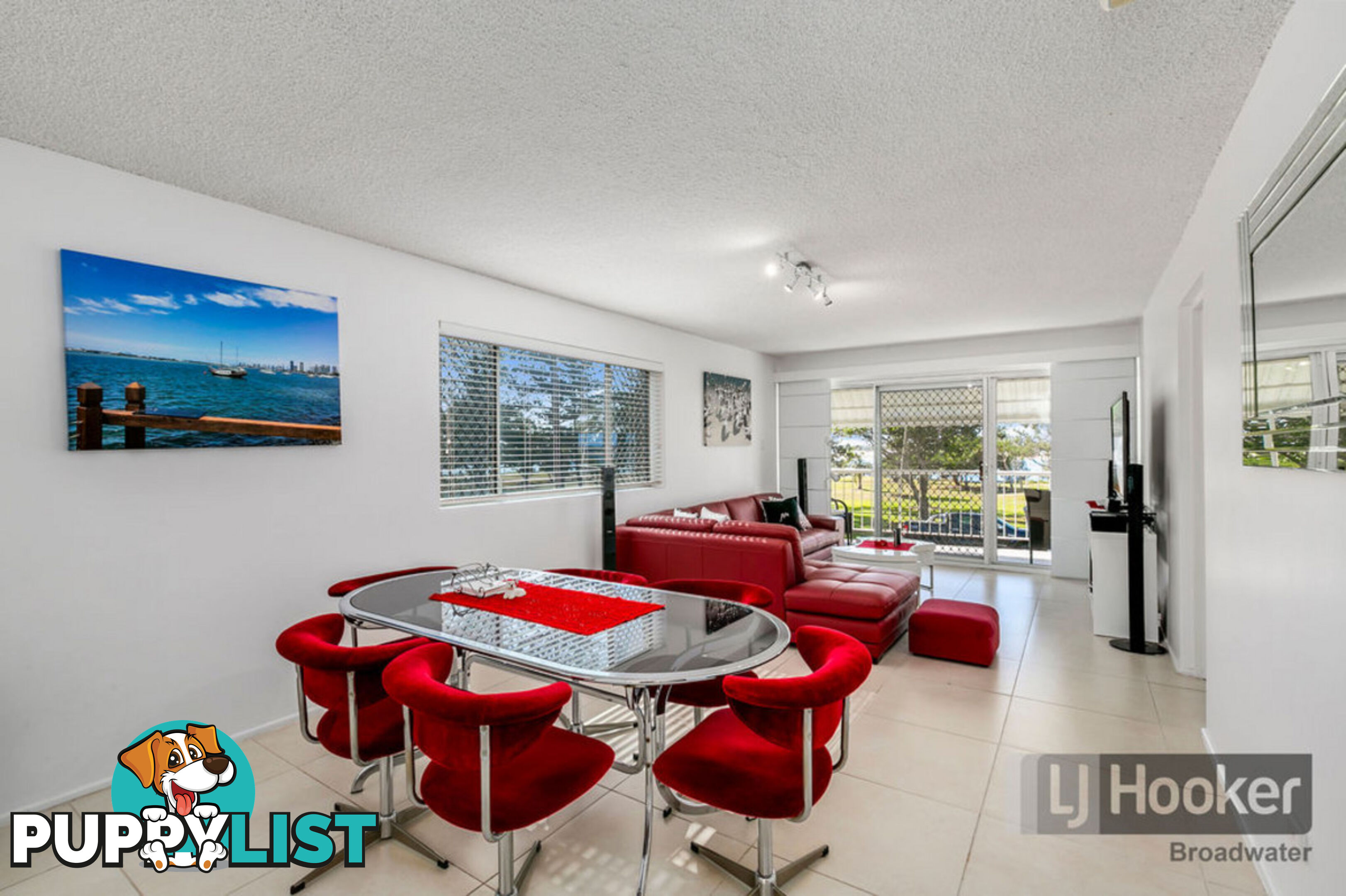 19/224 Marine Parade LABRADOR QLD 4215