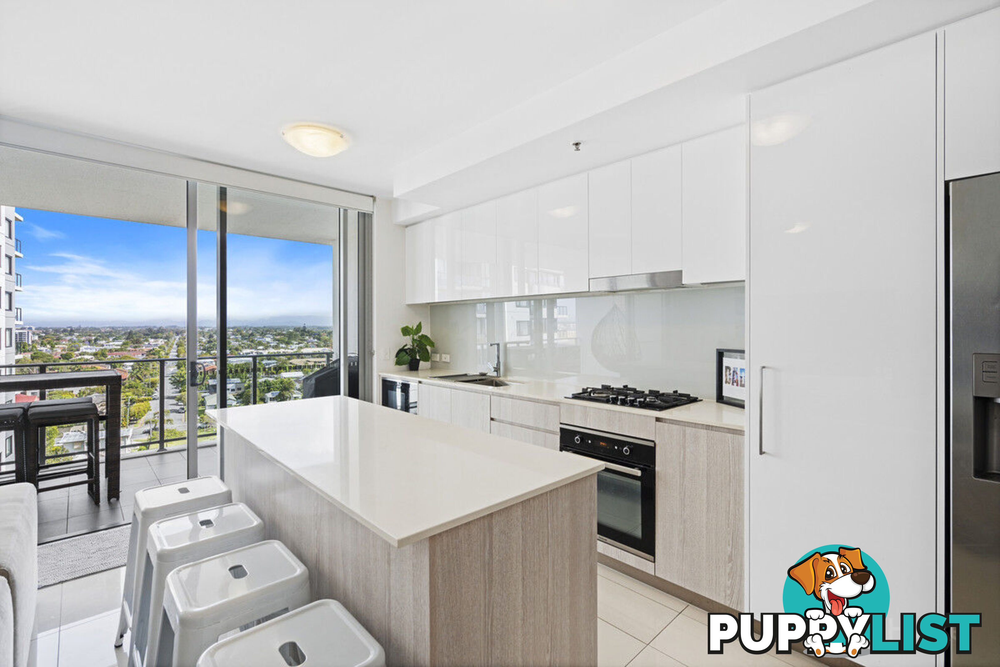807/378 Marine Parade LABRADOR QLD 4215