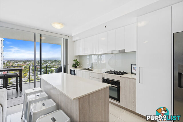 807/378 Marine Parade LABRADOR QLD 4215