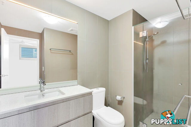 807/378 Marine Parade LABRADOR QLD 4215