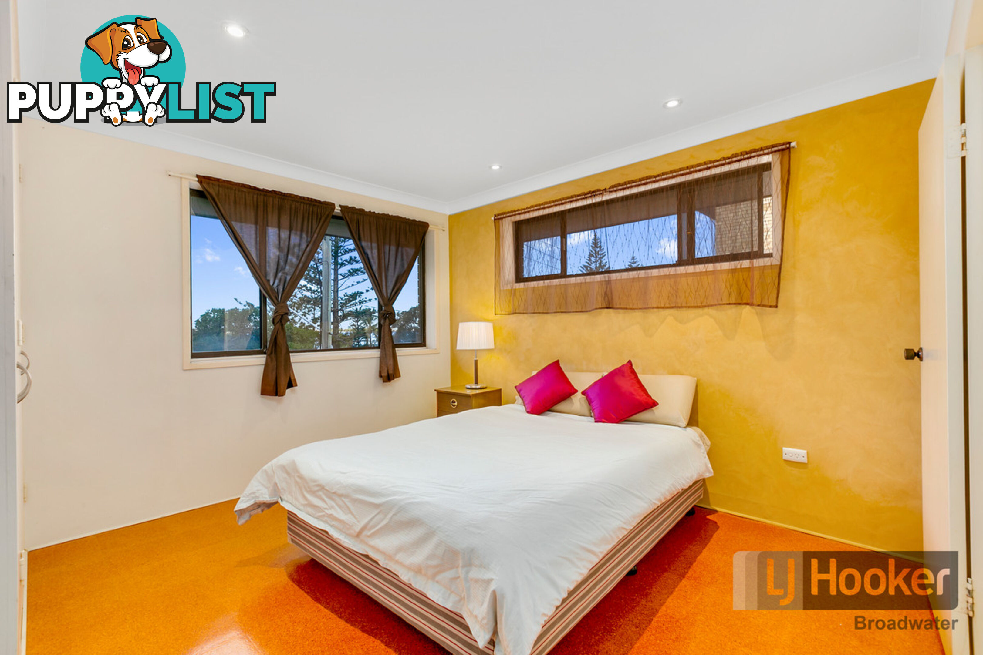 4/228 Marine Parade LABRADOR QLD 4215