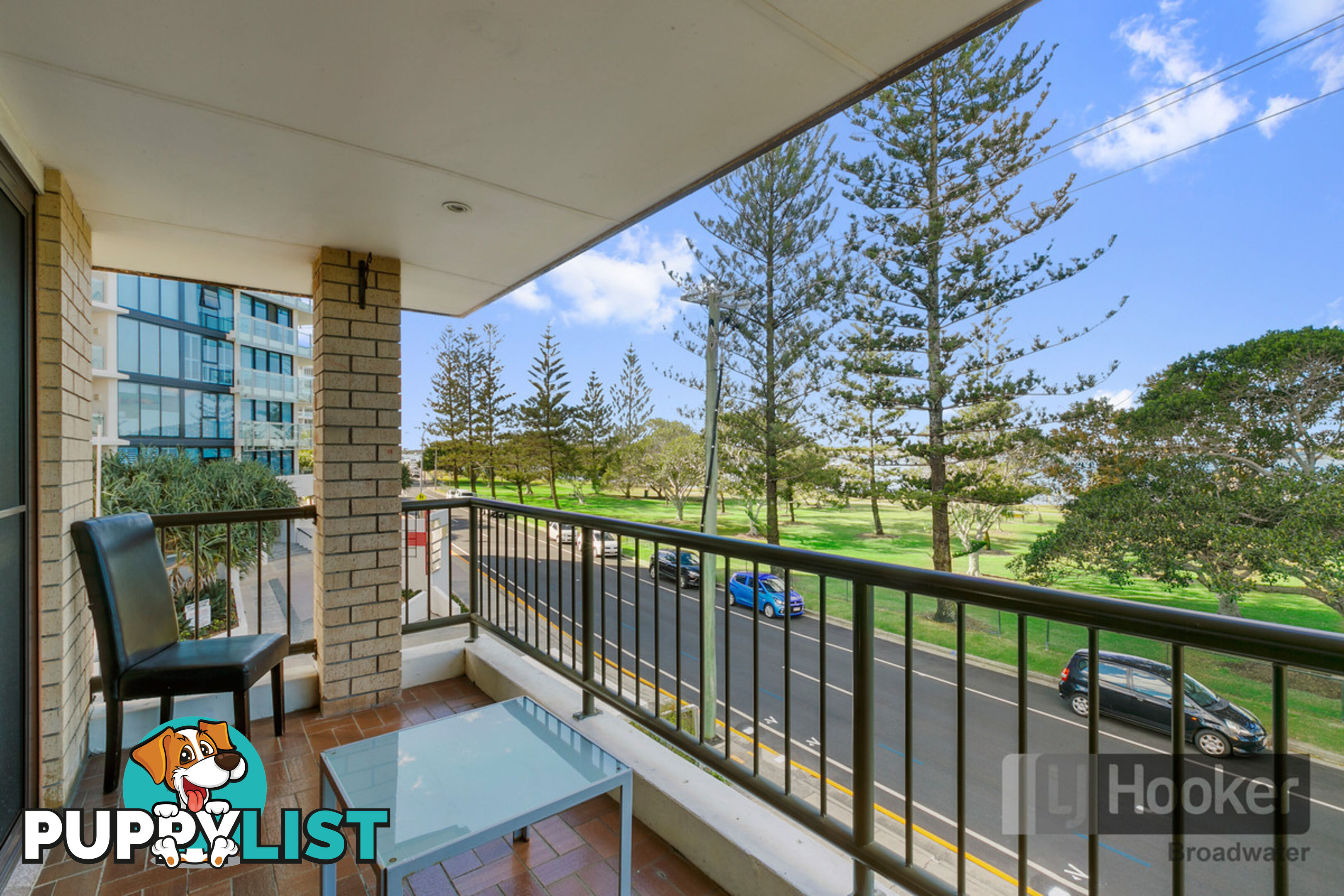 4/228 Marine Parade LABRADOR QLD 4215