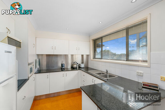 4/228 Marine Parade LABRADOR QLD 4215