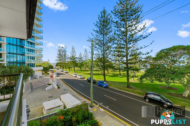 4/228 Marine Parade LABRADOR QLD 4215