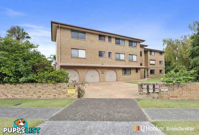 2/15 Burrows Street BIGGERA WATERS QLD 4216