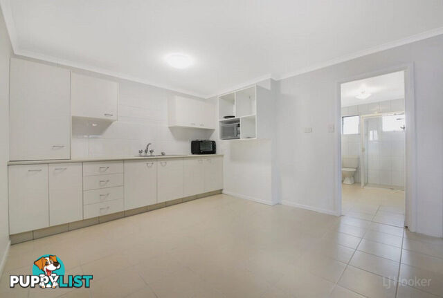 3/126 Marine Parade SOUTHPORT QLD 4215