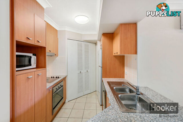 221/392 Marine Parade LABRADOR QLD 4215