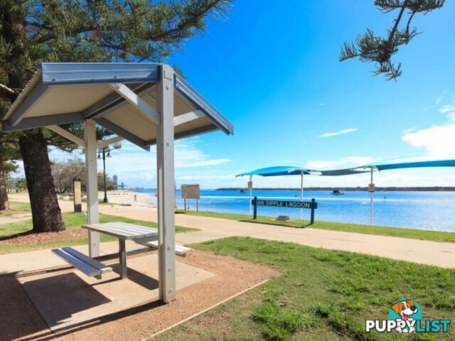 23/125 Frank Street LABRADOR QLD 4215