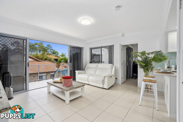 8/425 Pine Ridge Road RUNAWAY BAY QLD 4216