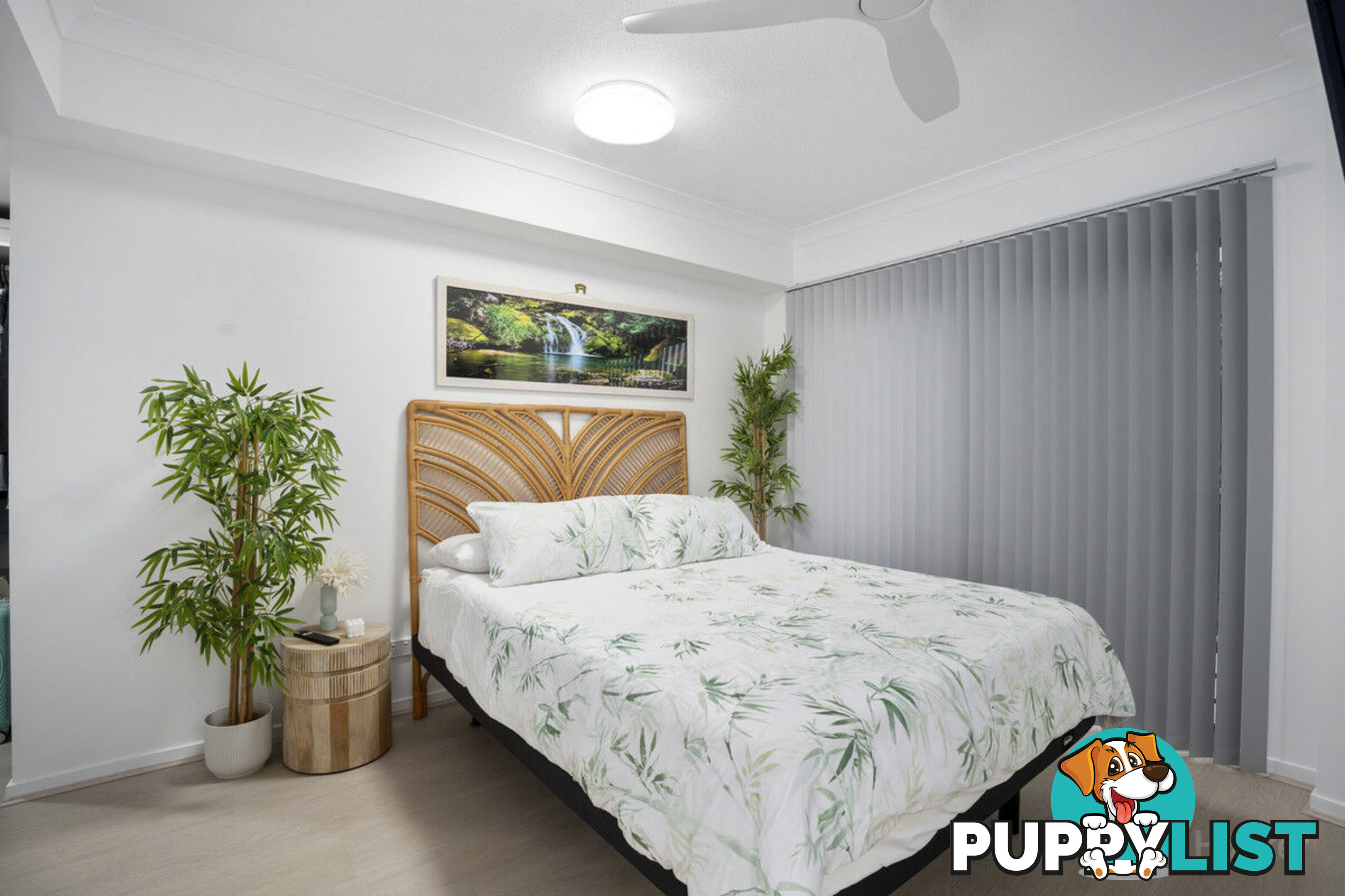 8/425 Pine Ridge Road RUNAWAY BAY QLD 4216