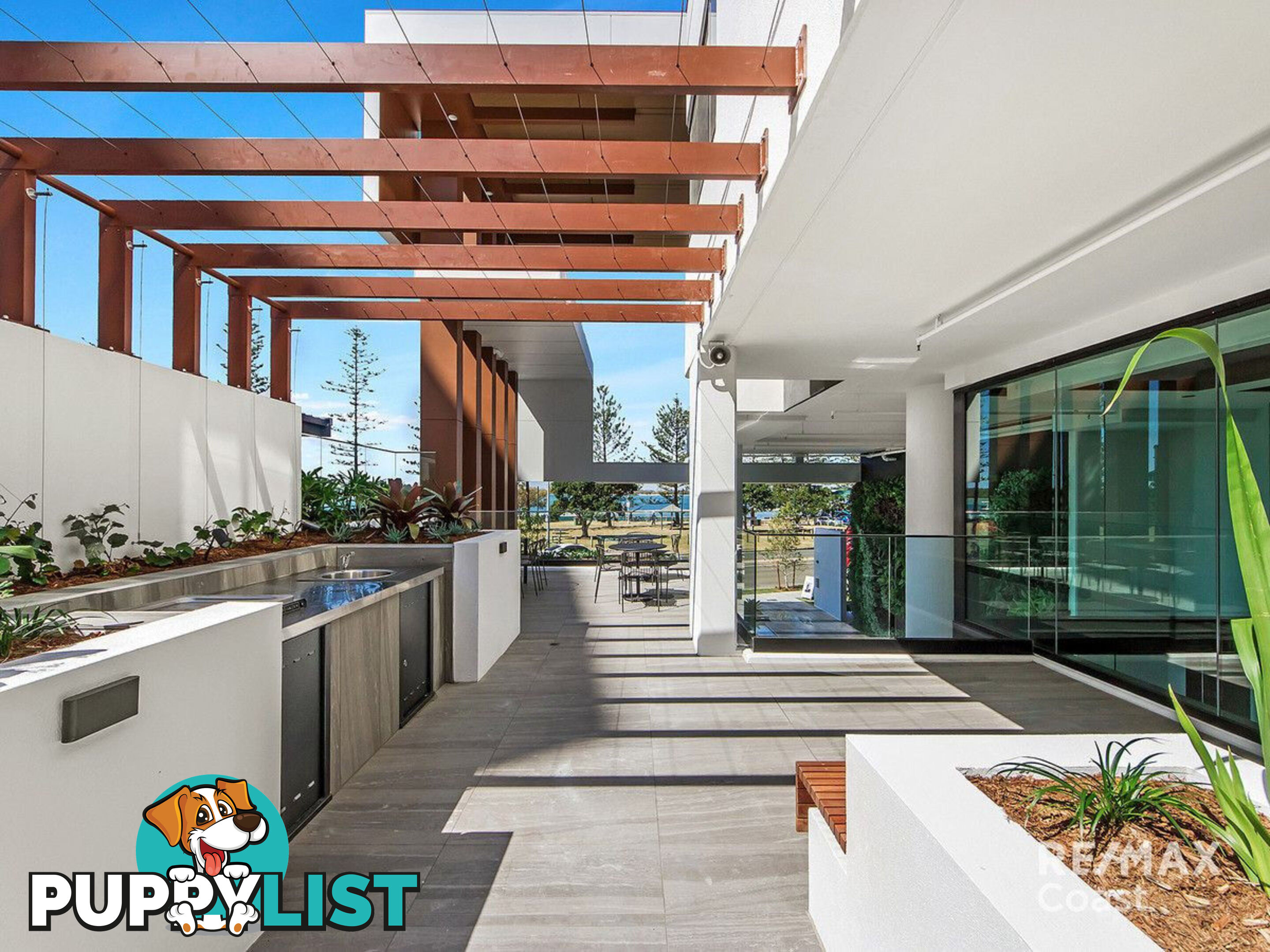 1301/372 Marine Parade LABRADOR QLD 4215