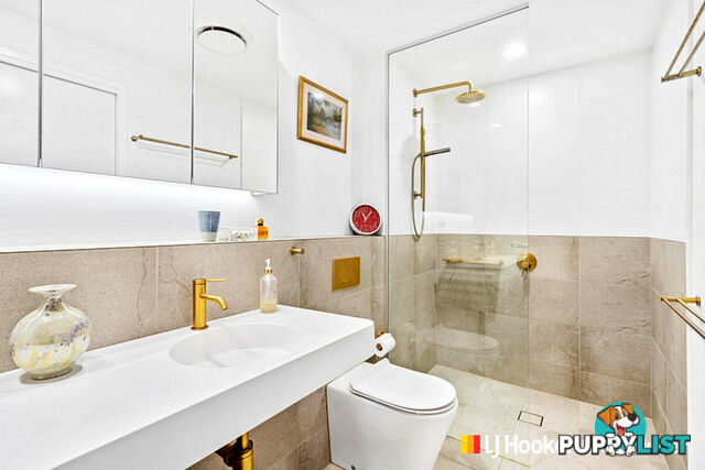 1301/372 Marine Parade LABRADOR QLD 4215