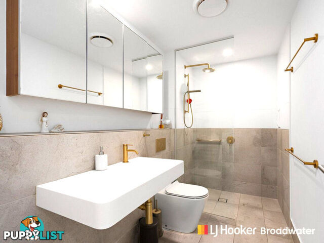 1301/372 Marine Parade LABRADOR QLD 4215