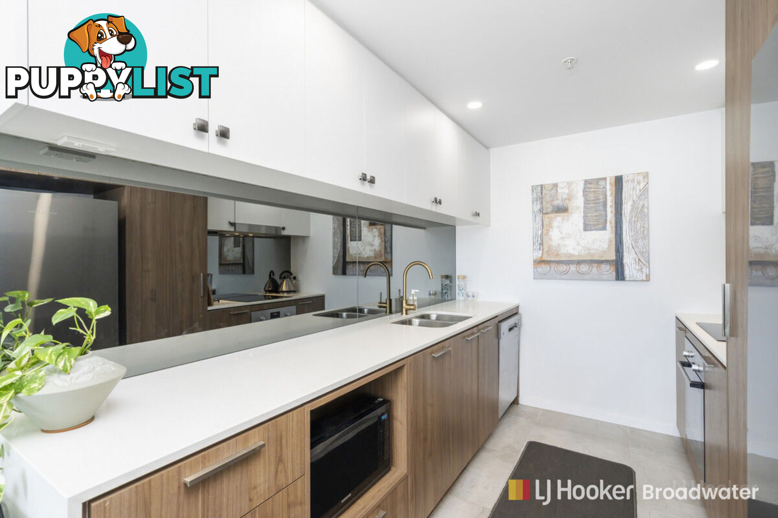 1301/372 Marine Parade LABRADOR QLD 4215