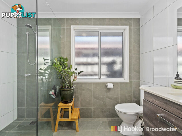 1/12 Calvary Court LABRADOR QLD 4215