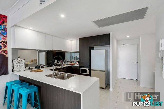 3204/25-31 East Quay Drive BIGGERA WATERS QLD 4216