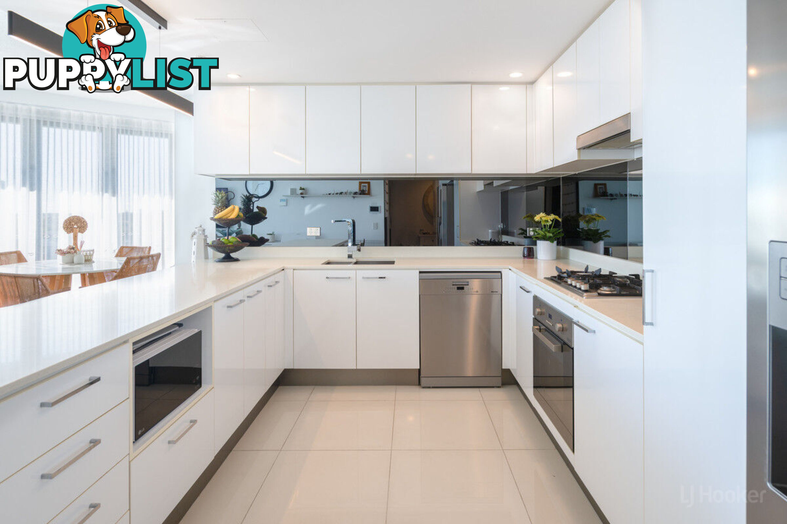 1505/5 Harbour Side Court BIGGERA WATERS QLD 4216