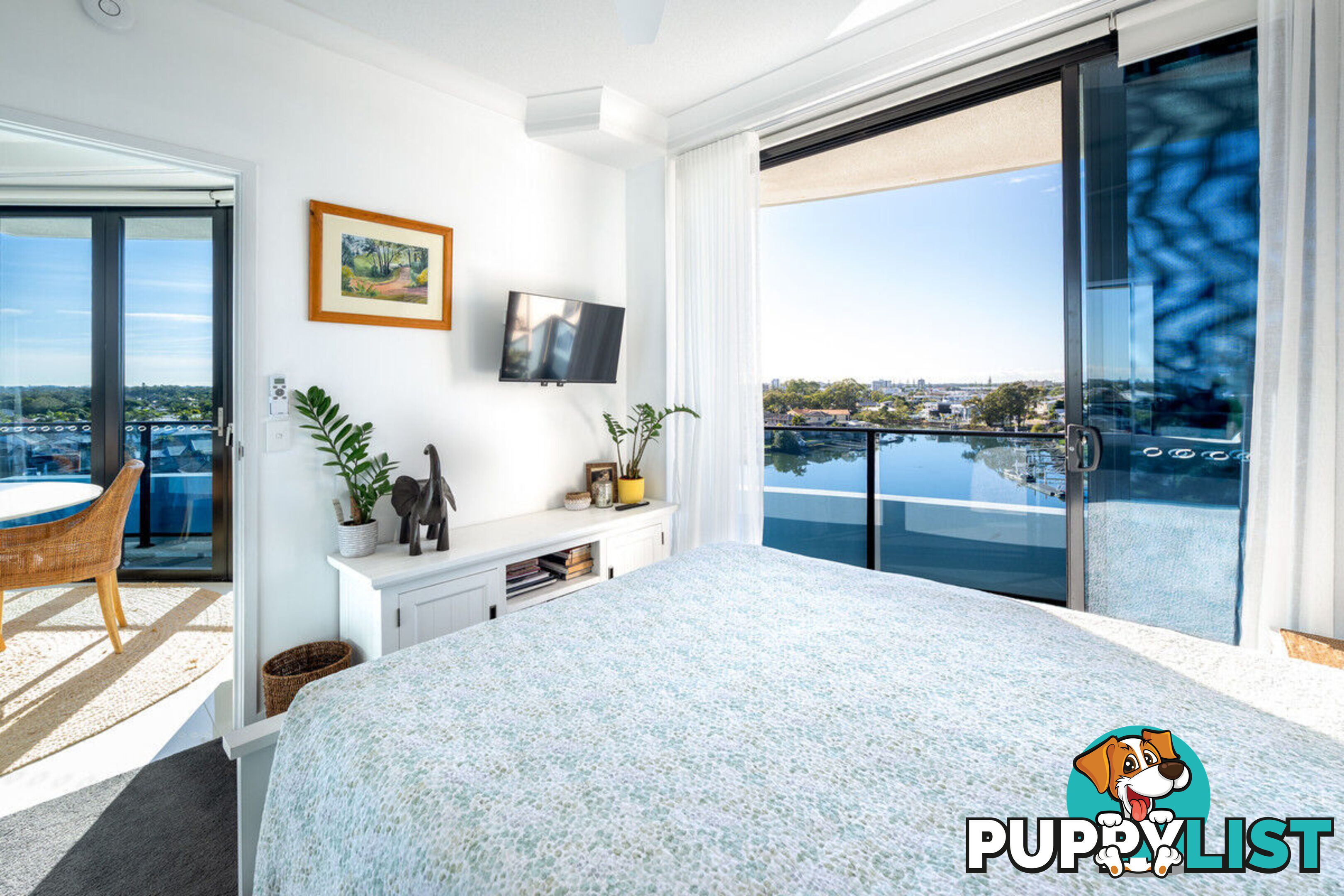 1505/5 Harbour Side Court BIGGERA WATERS QLD 4216