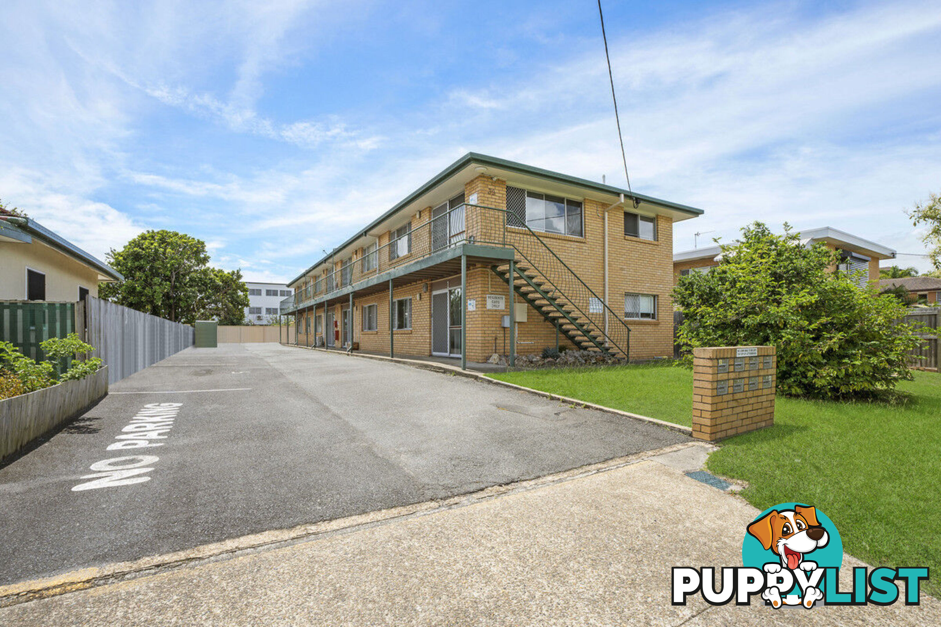 6/39 Middle Street LABRADOR QLD 4215