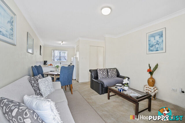 6/39 Middle Street LABRADOR QLD 4215