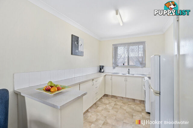 6/39 Middle Street LABRADOR QLD 4215