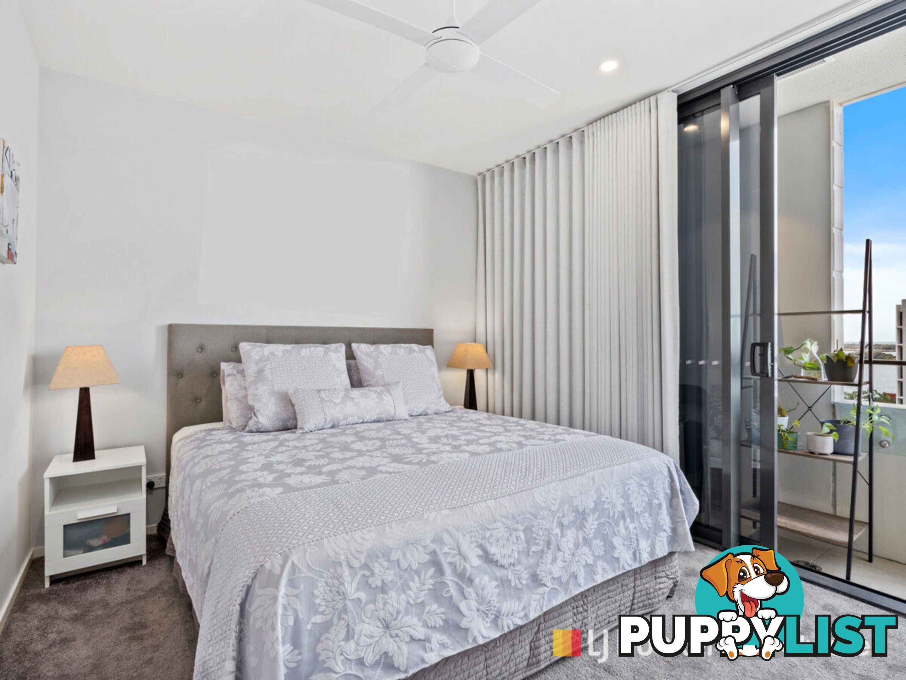 805/110 Frank Street LABRADOR QLD 4215