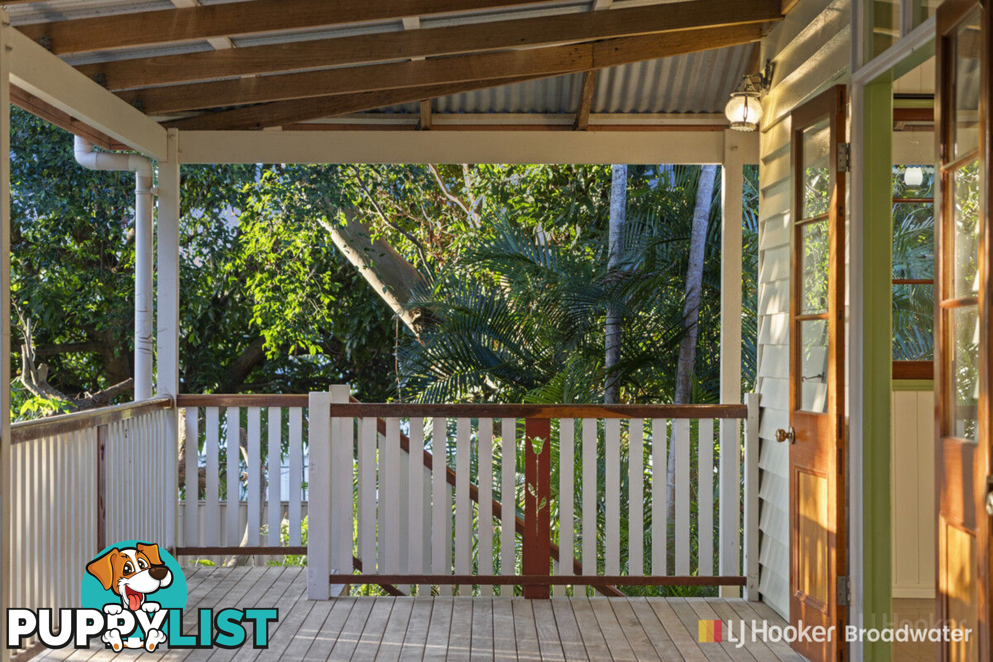 42 Billington Street LABRADOR QLD 4215