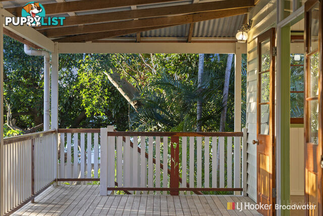 42 Billington Street LABRADOR QLD 4215