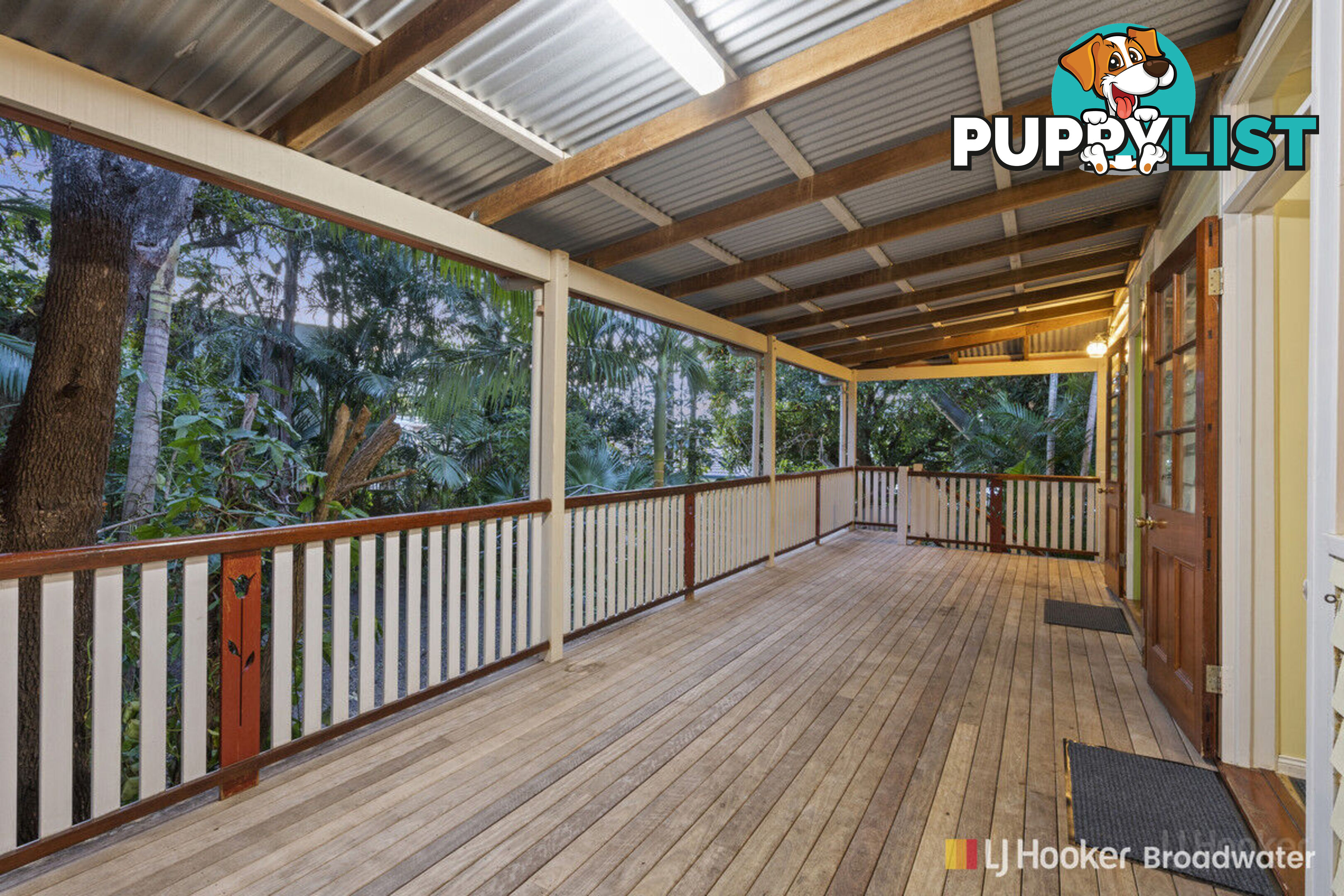 42 Billington Street LABRADOR QLD 4215