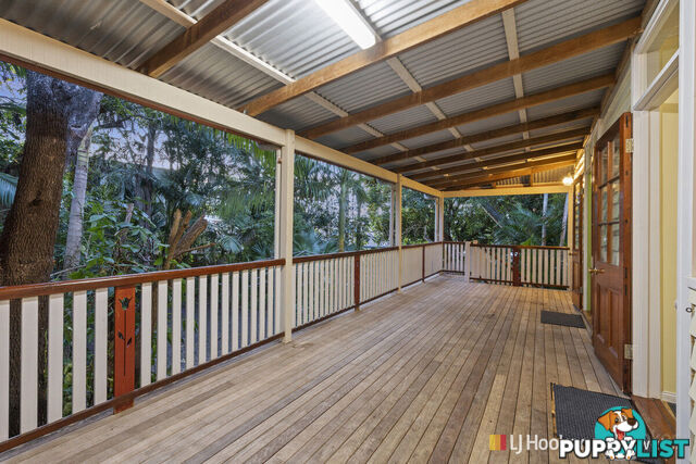 42 Billington Street LABRADOR QLD 4215