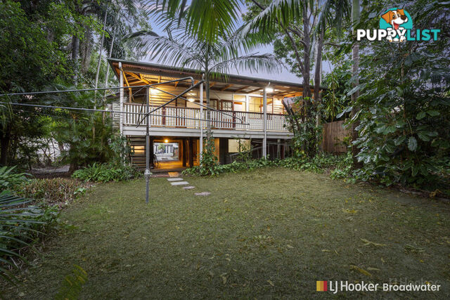 42 Billington Street LABRADOR QLD 4215