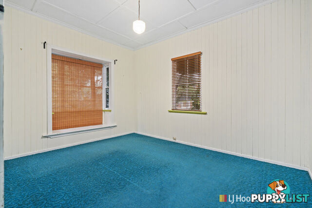 42 Billington Street LABRADOR QLD 4215