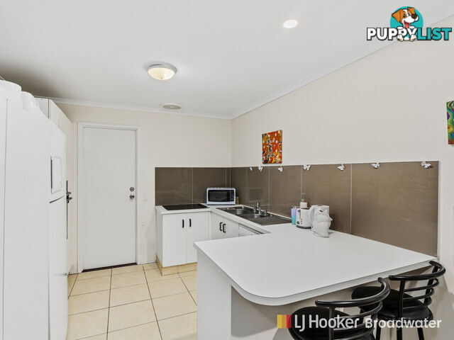 1/194 Whiting Street LABRADOR QLD 4215