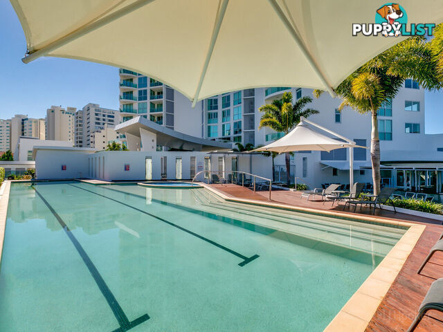 706/300 Marine Parade LABRADOR QLD 4215