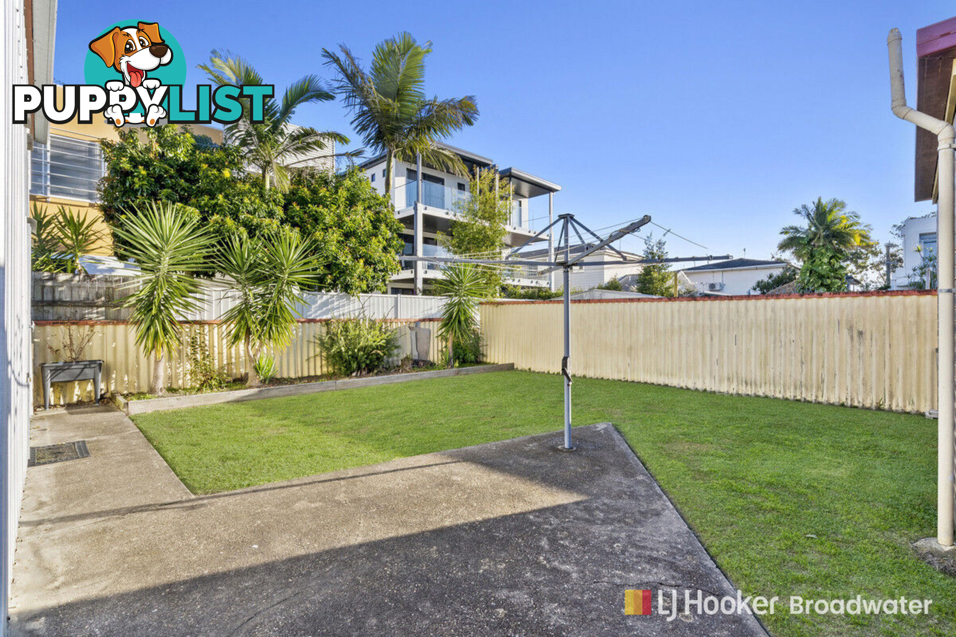 30 Teal Avenue PARADISE POINT QLD 4216