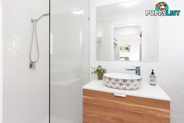 4/23 Bath Street LABRADOR QLD 4215
