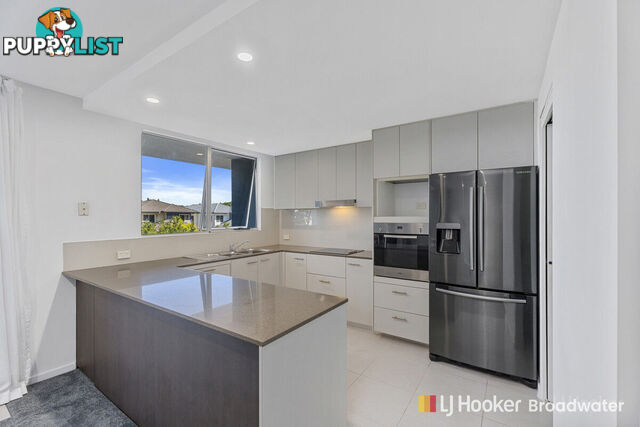 3202/2 Activa Way HOPE ISLAND QLD 4212