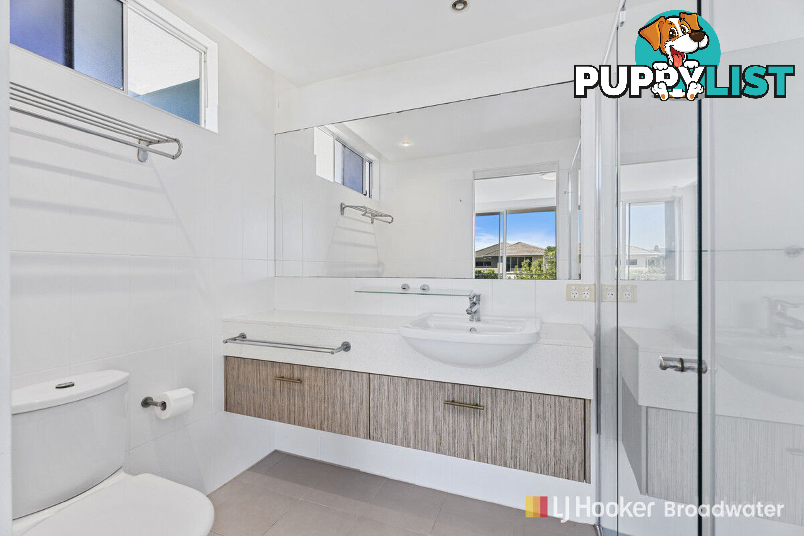 3202/2 Activa Way HOPE ISLAND QLD 4212