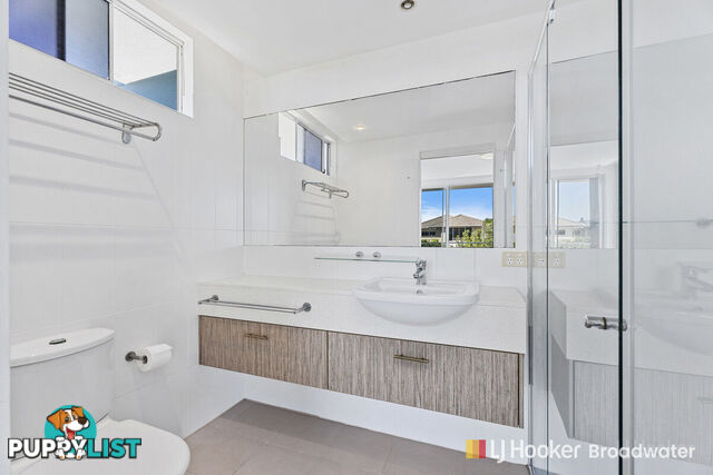 3202/2 Activa Way HOPE ISLAND QLD 4212