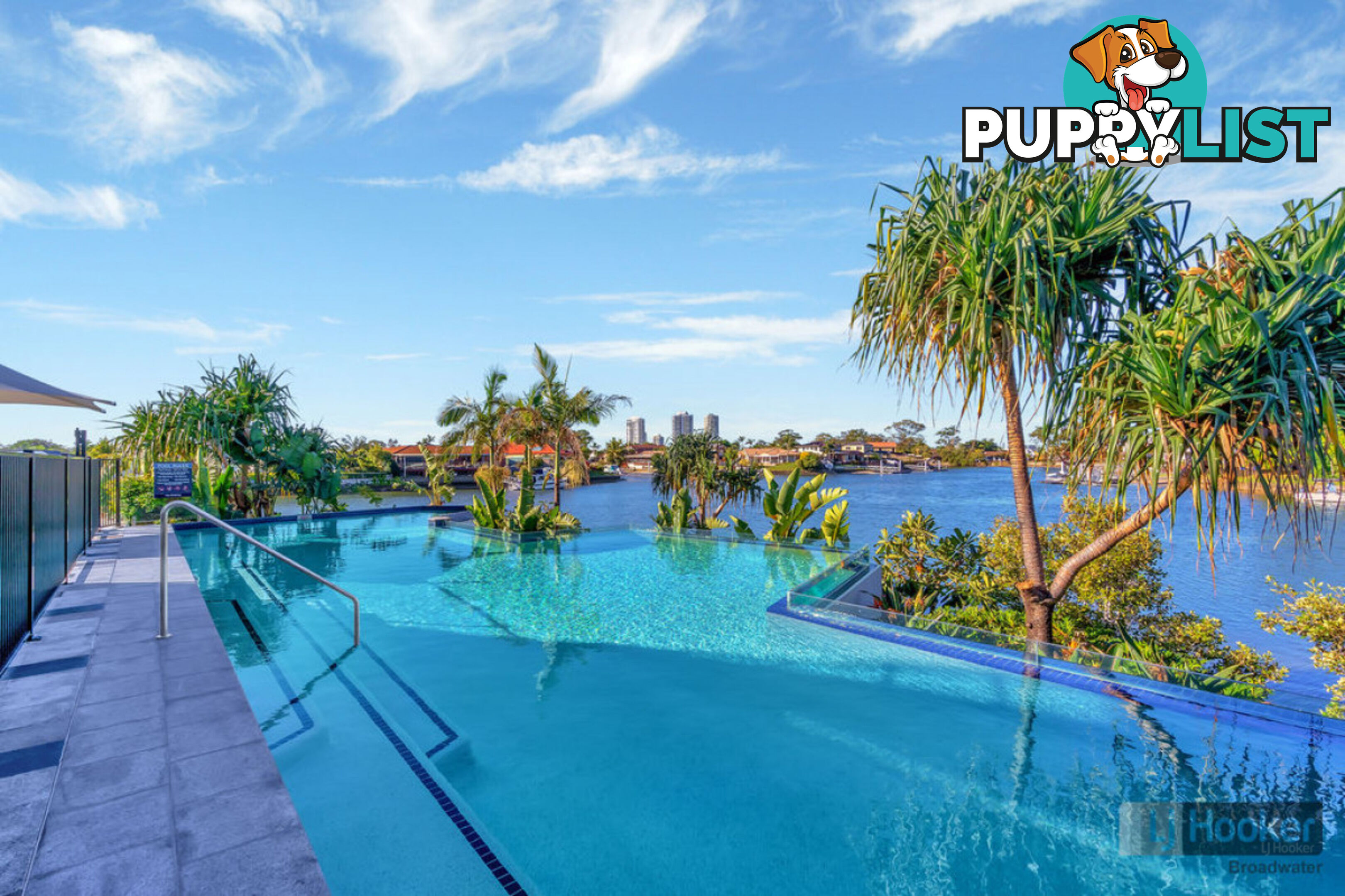 11104/5 Harbour Side Court BIGGERA WATERS QLD 4216