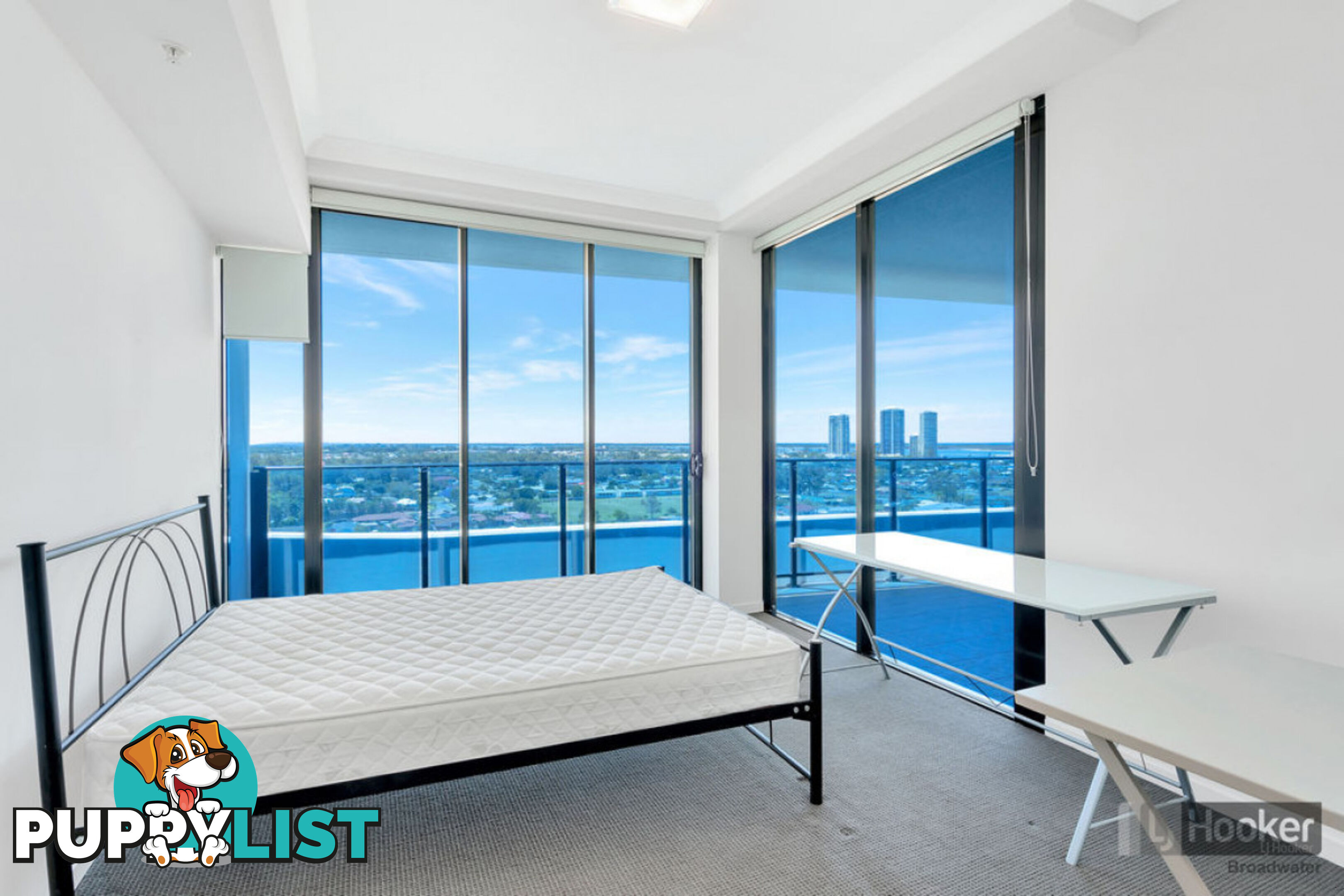 11104/5 Harbour Side Court BIGGERA WATERS QLD 4216